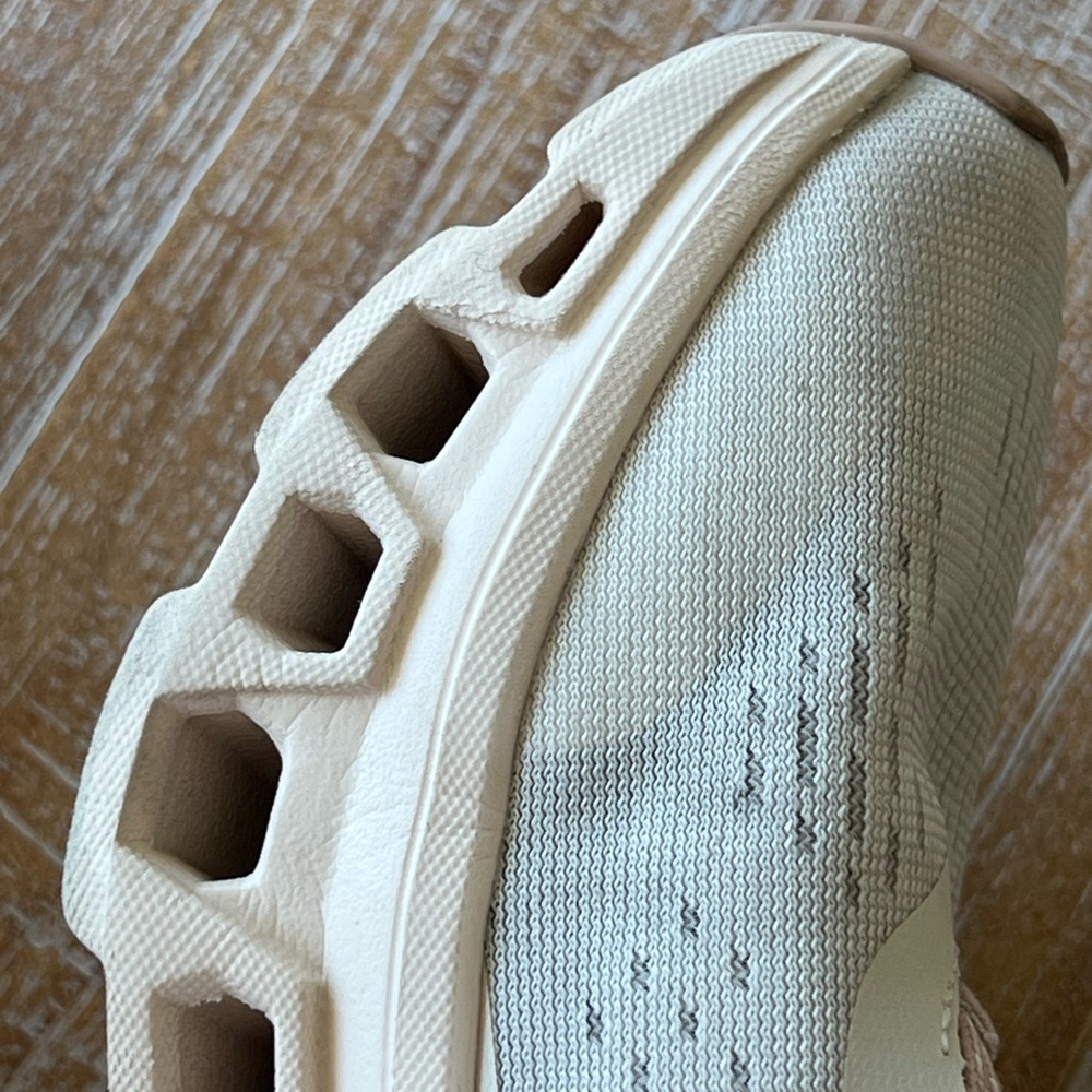 On Cloudmonster Women's Running Shoes - 8 - Picture 10 of 13